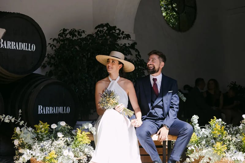 MªCarmen y Jose Miguel juntos durante su boda en Bodegas Barbadillo – boda organizada por Greta Weddings